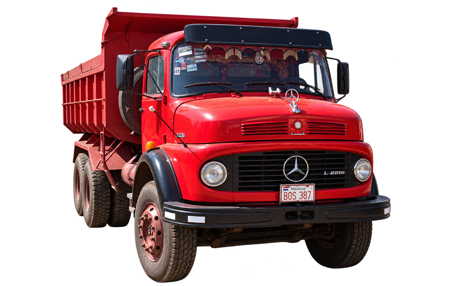 Camión volquete Mercedes-Benz L-2216 rojo visto de frente.